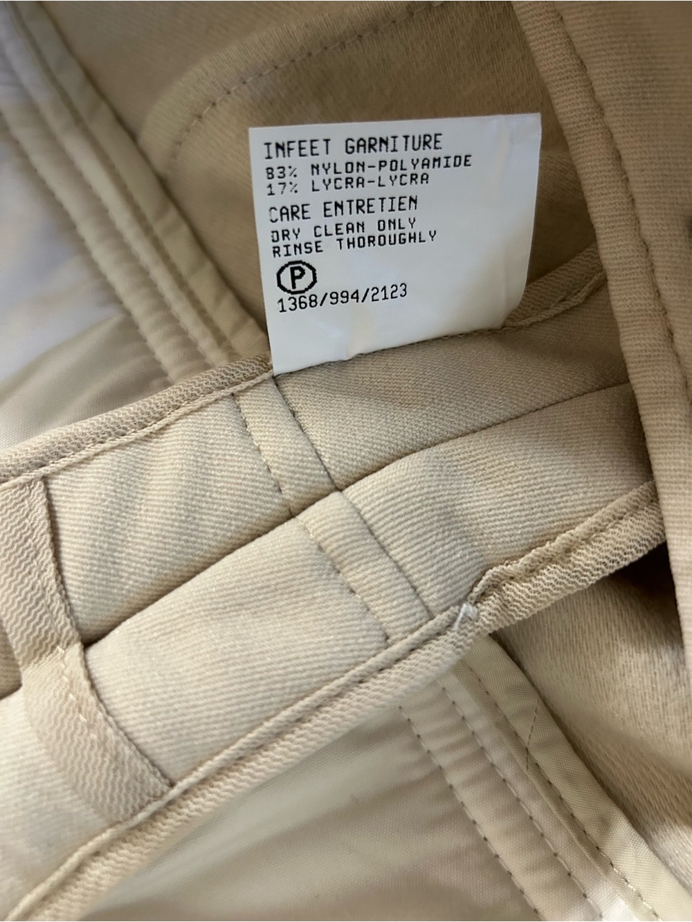 Vintage Bogner Women’s Ski Pants Size 4
Ivory Wool Blend Stirrup Zip Hem Après - Picture 9 of 16